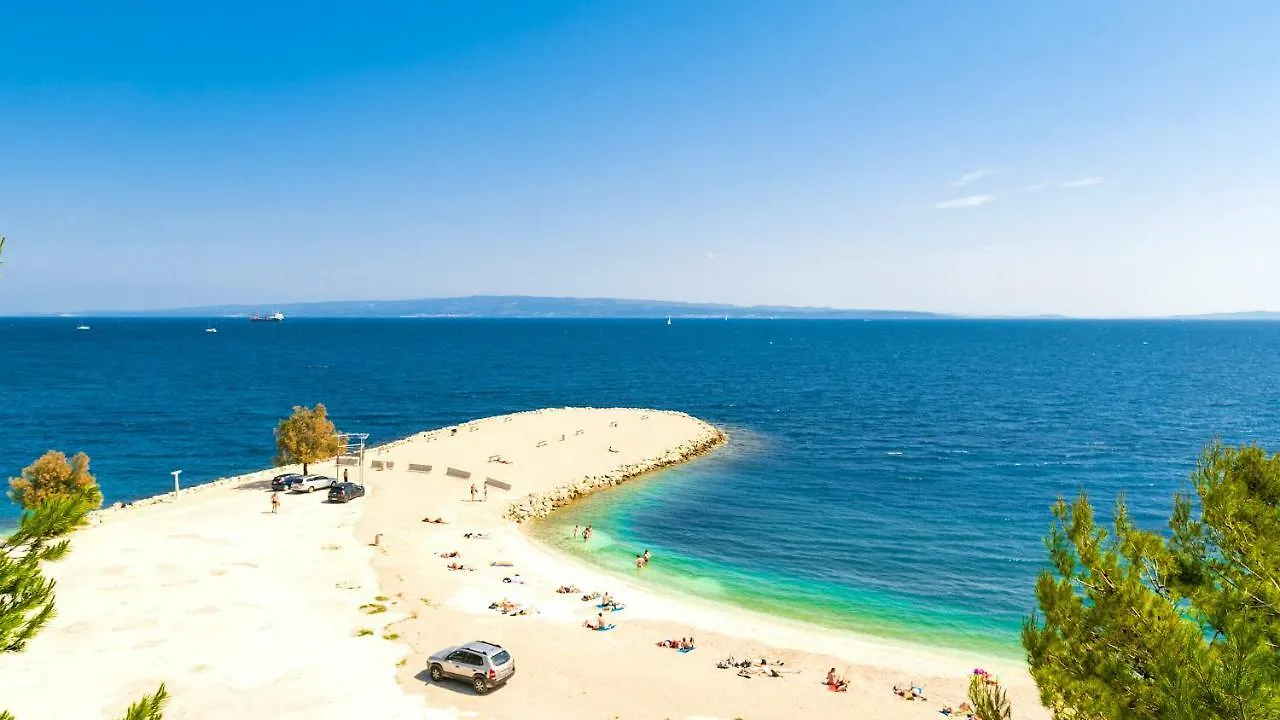 Stunning Kasuni Beach Apartments In Split