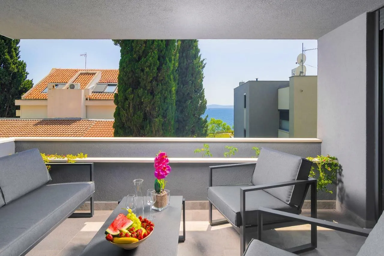 Stunning Kasuni Beach Apartments In Split