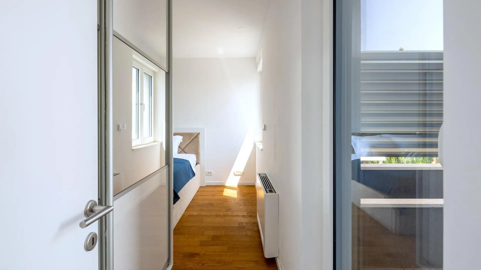 Stunning Kasuni Beach Apartments In Split Chorvatsko