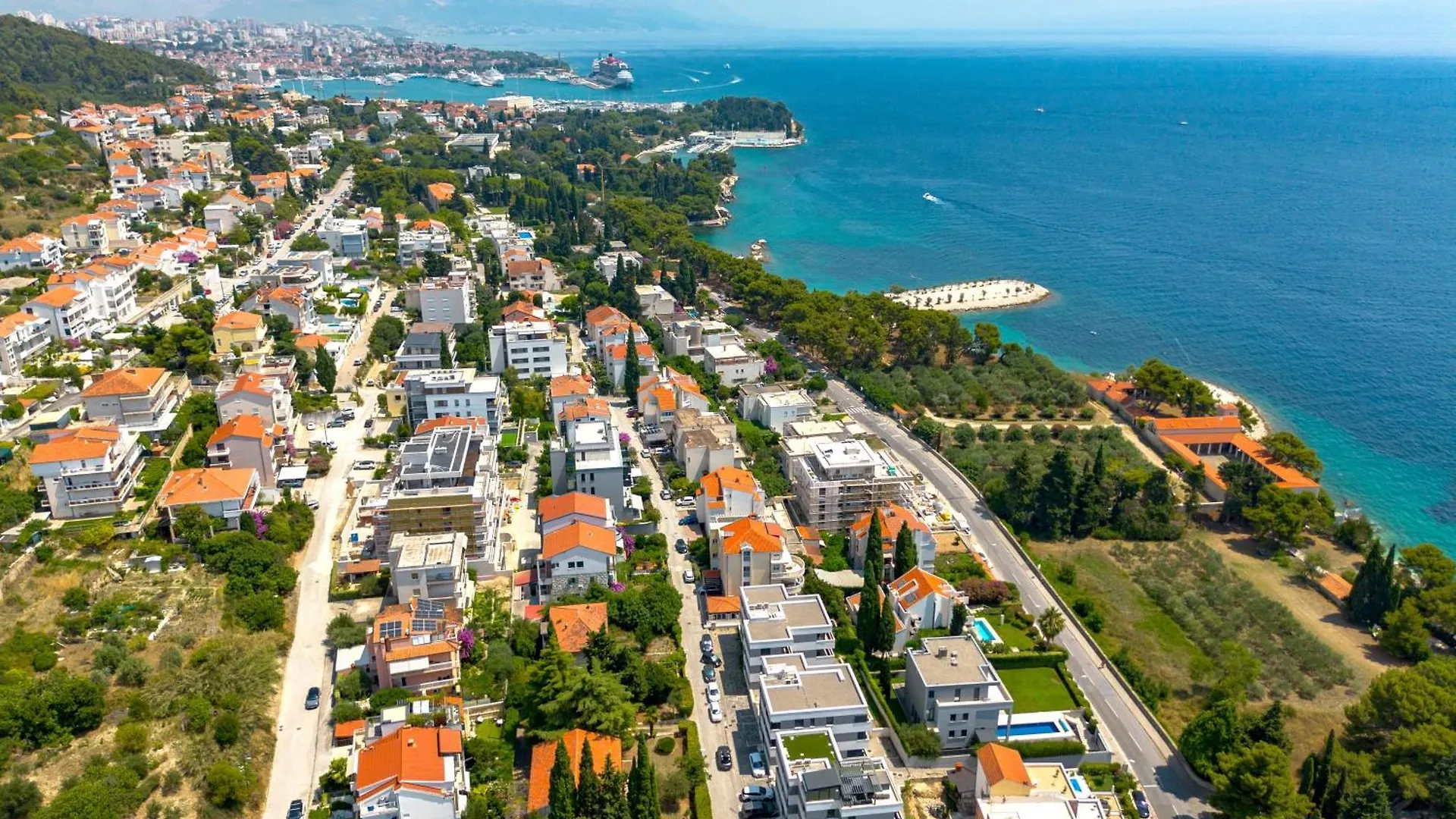 Stunning Kasuni Beach Apartments In Split Chorvatsko