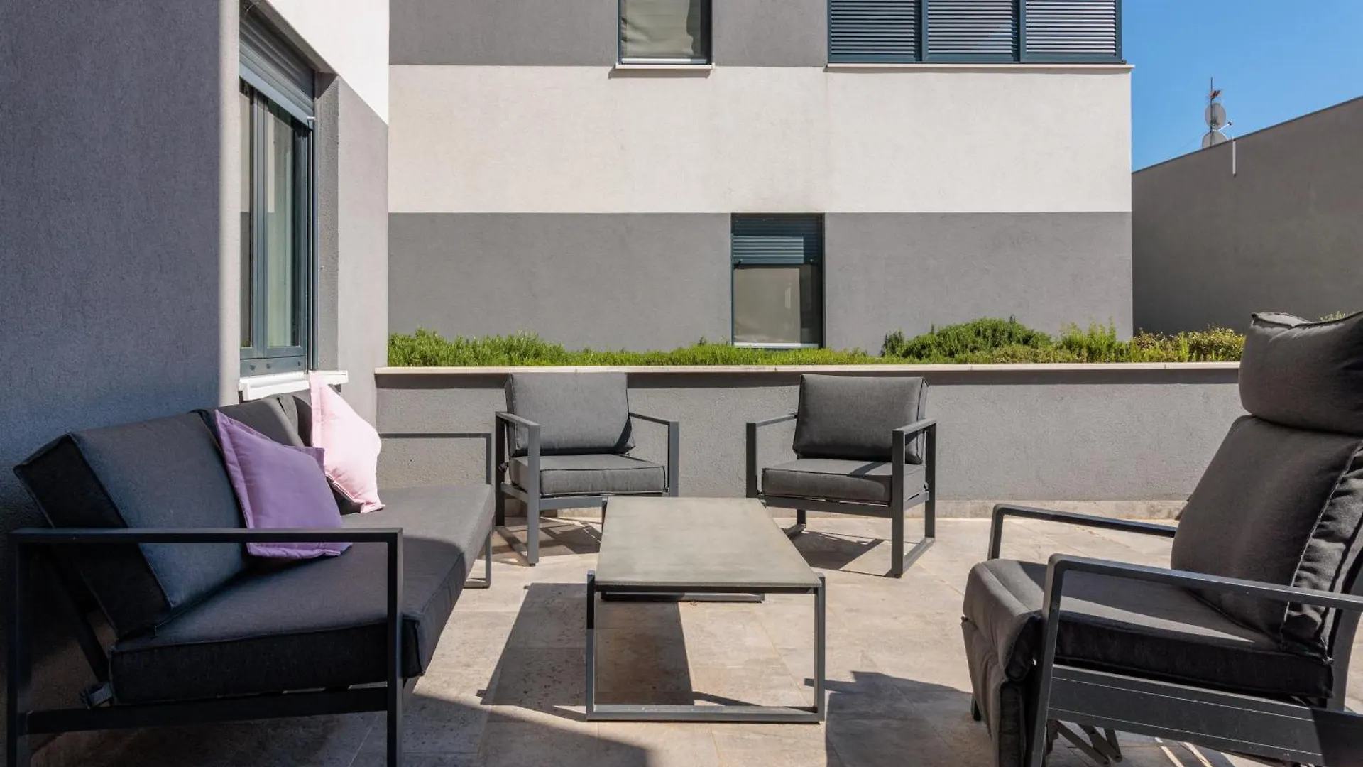 Stunning Kasuni Beach Apartments In Split Chorvatsko