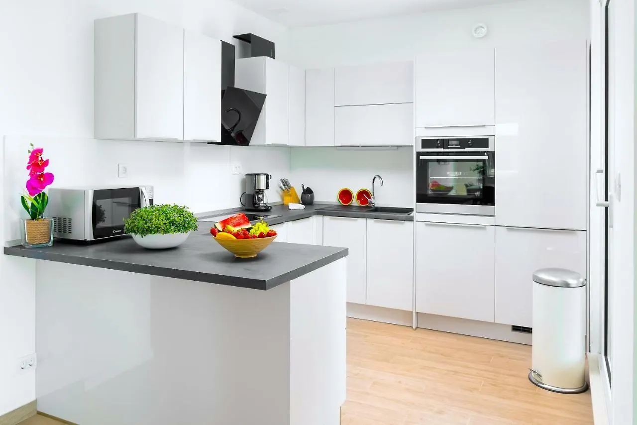 Stunning Kasuni Beach Apartments In Split 0*,
