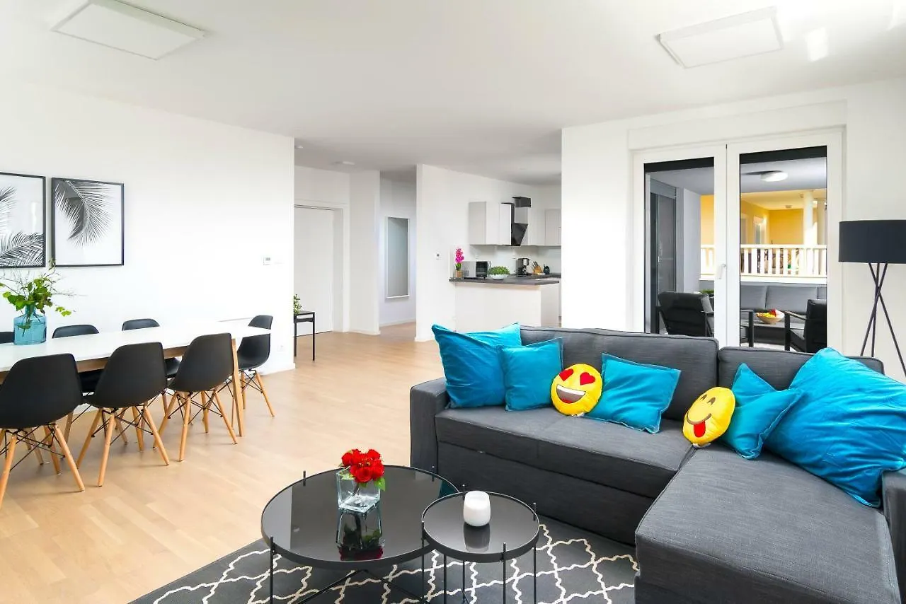 Stunning Kasuni Beach Apartments In Split 0*,  Chorvatsko